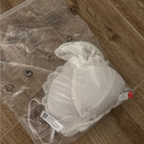 White Lace Corset Top - Picture 4 of 4